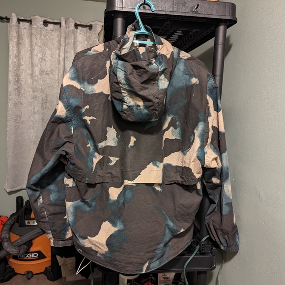 Woman's large h&m move  running jacket - Picture 4 of 4
